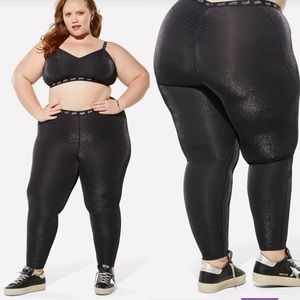 4X Yitty Spotlight Shaping Bralette and Ruched Leggings